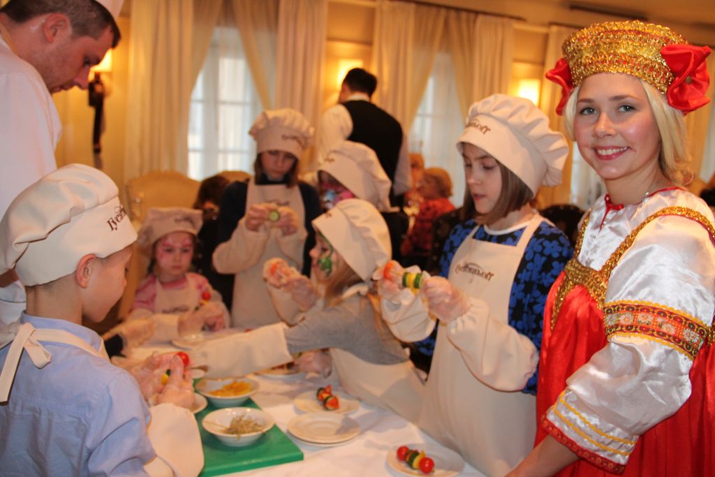 Воскресные гости. Ресторан для детей в Москве. Воскресные бранчи в Москве 2021 с детьми. Ресторан Гусятникоff, Москва.